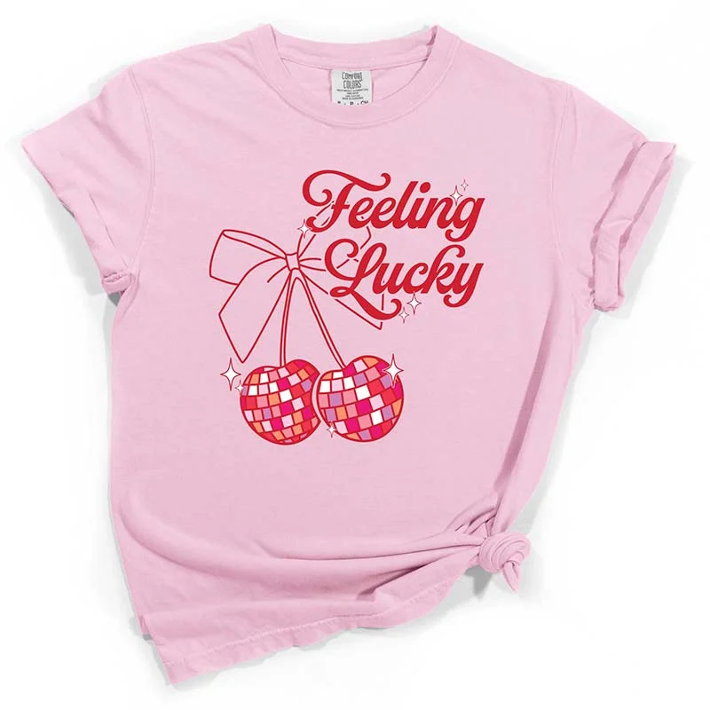 Feelin' Lucky Short Sleeve T-ShirtV-Neck Short Sleeve Tops