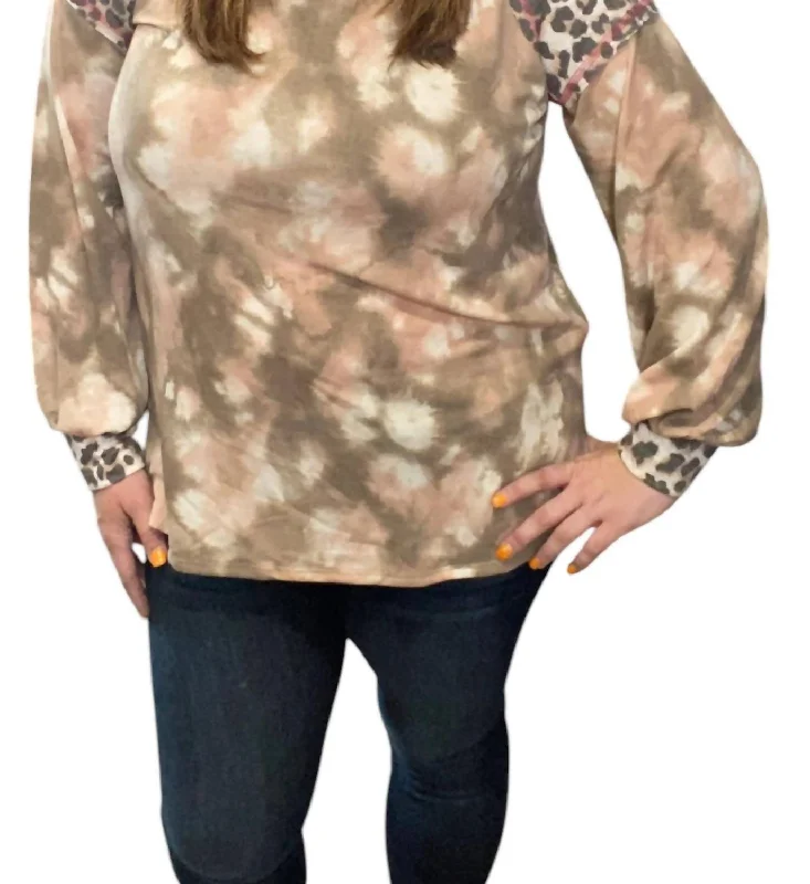 Leopard And Tie Dye Sweater In Peach/brownOutdoor Knit Tops